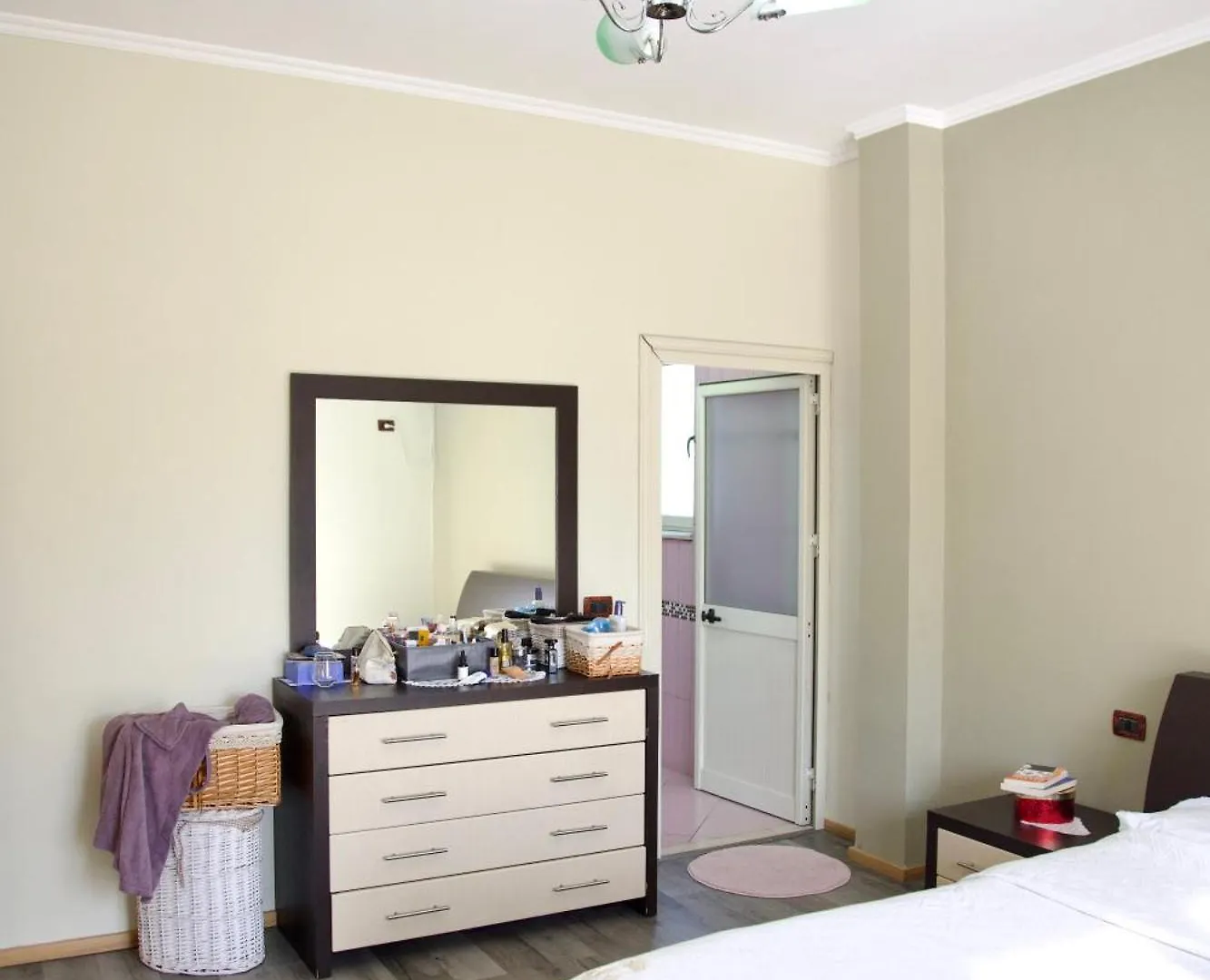 Rooms By Romi Durrës