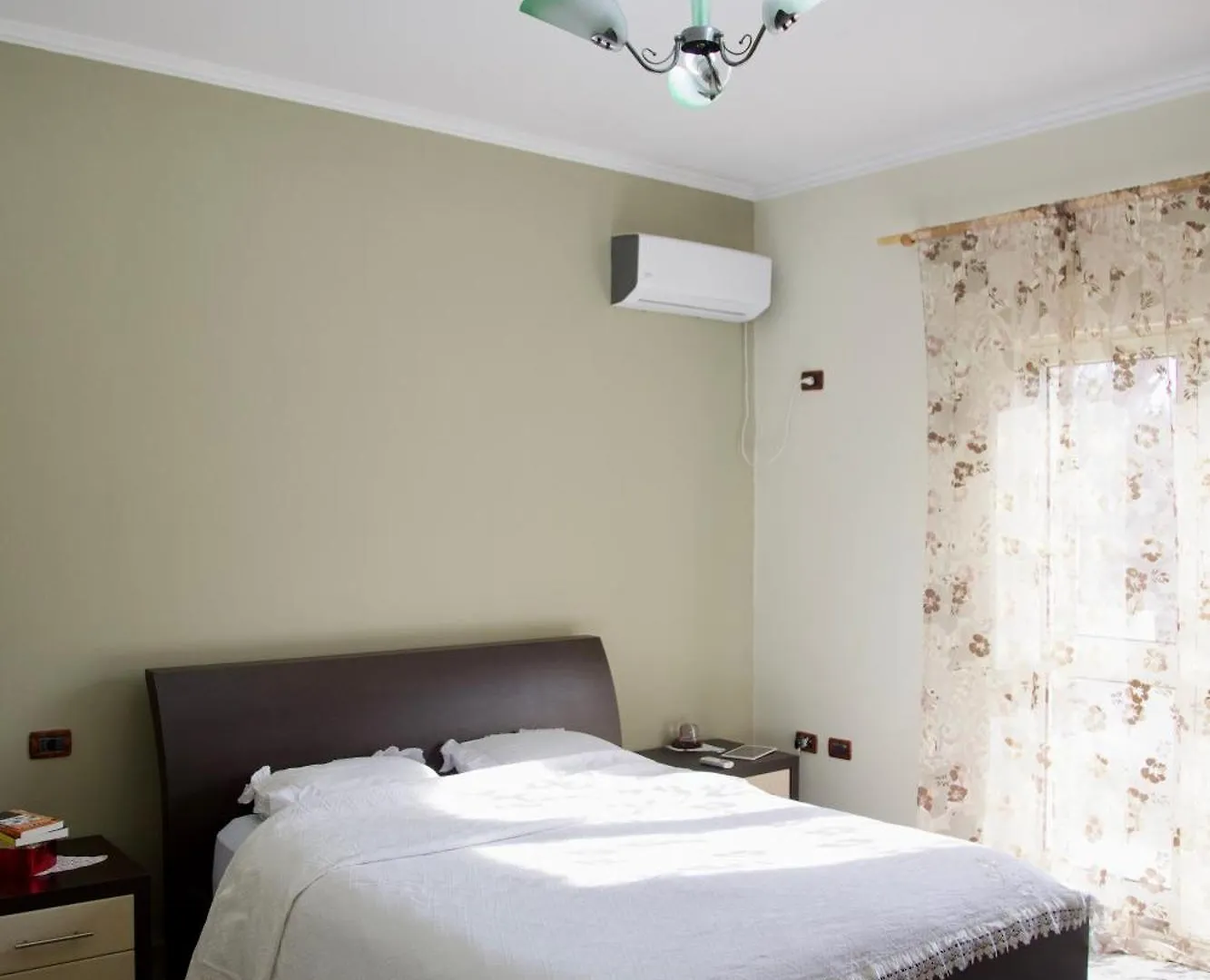 Privatunterkunft Rooms By Romi Durrës
