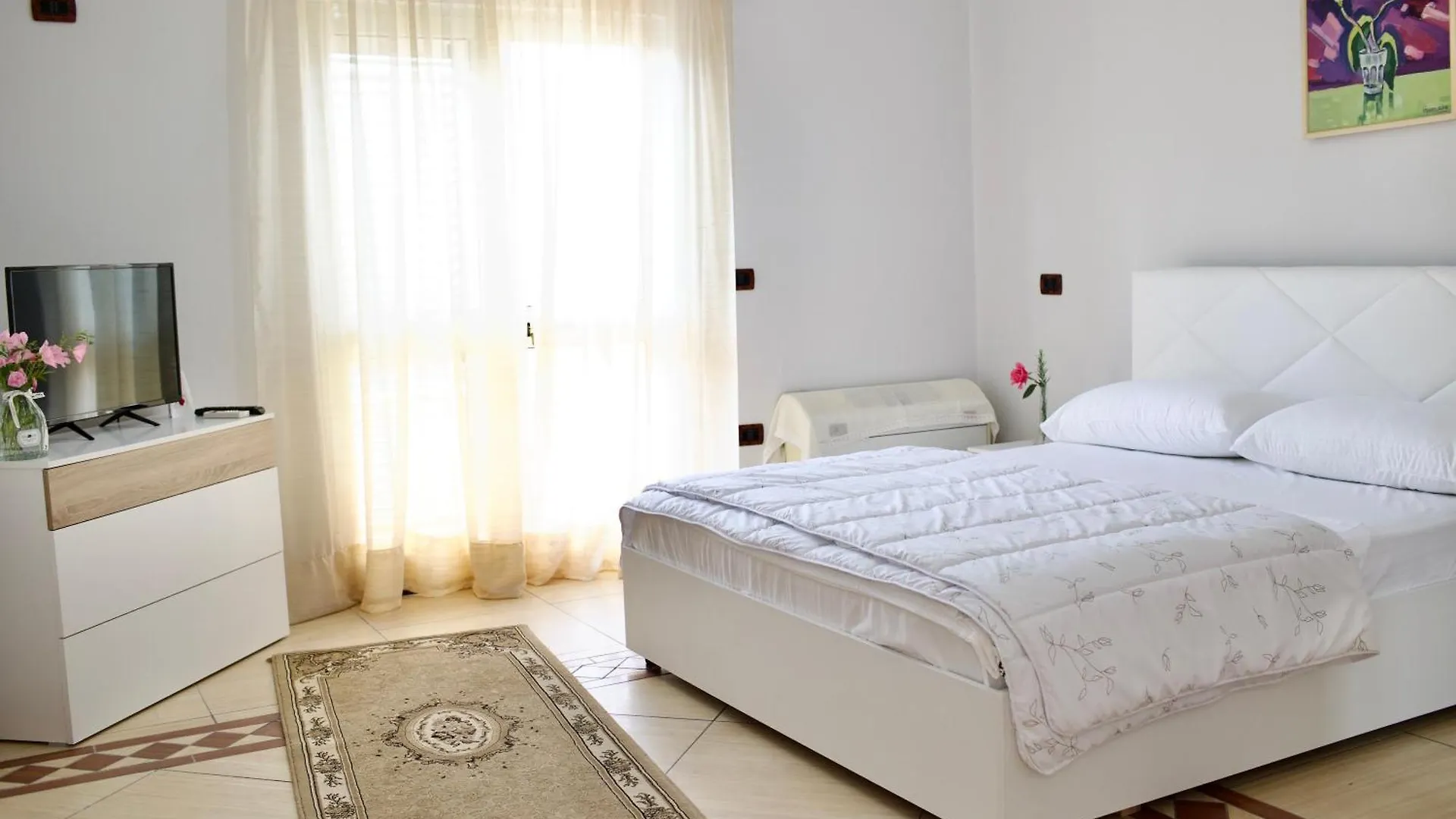 Privatunterkunft Rooms By Romi Durrës